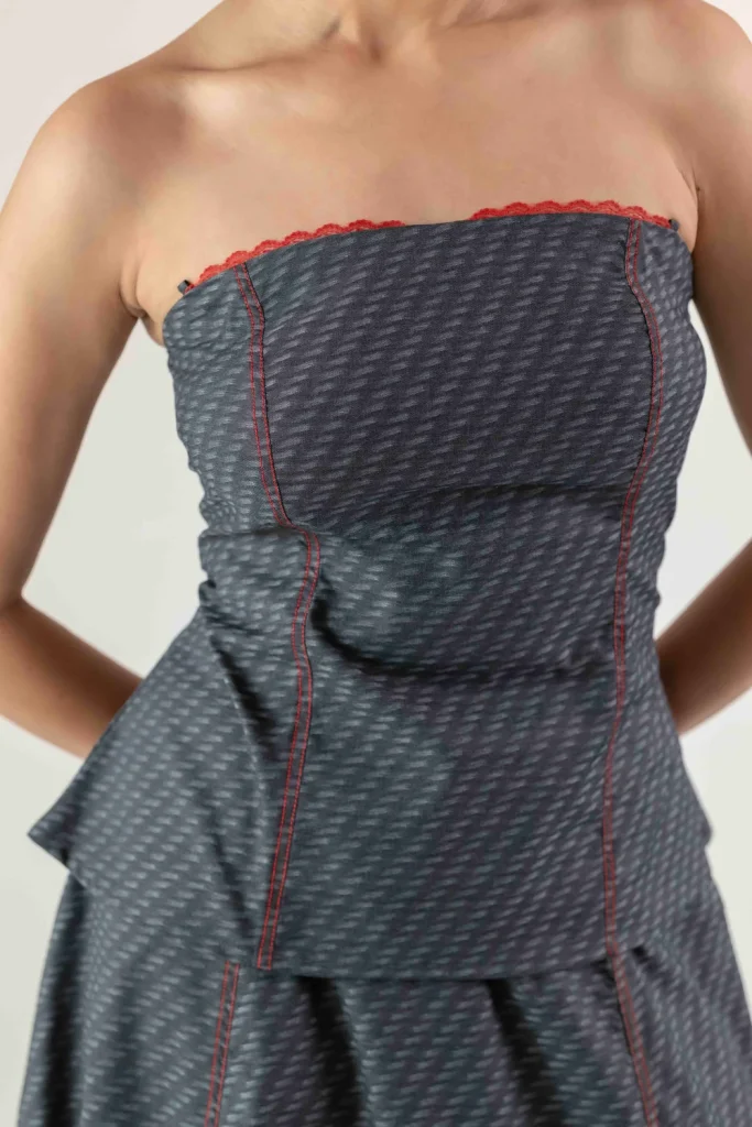 Women's fashion store top